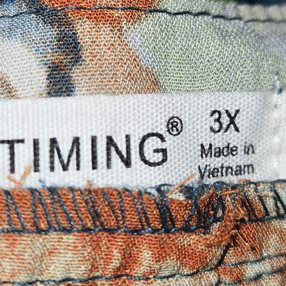 Timing Abstract Ruffle Blouse Green Blue Brown 3X Plus - Picture 8 of 8